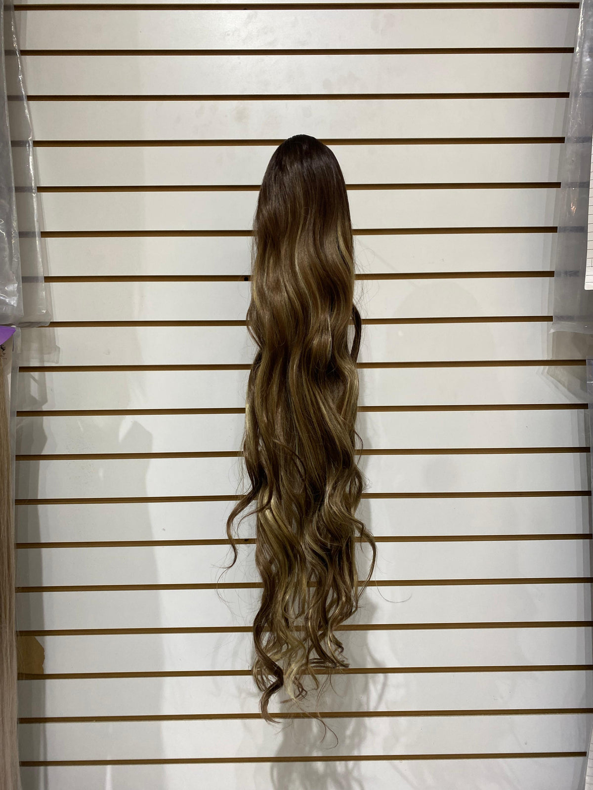 WIG WISH  BODY M-106 - Ponytail Drawstring/Cordón